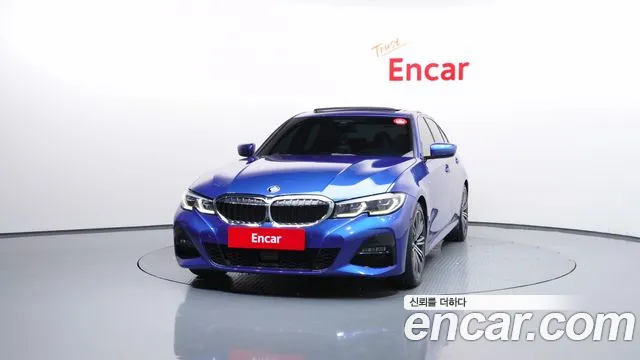 BMW 3-Series 2020 thumb 3