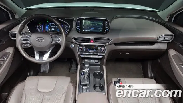 Hyundai Santa Fe 2018 thumb 6