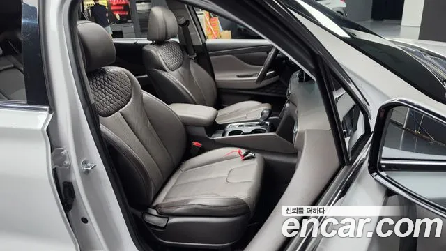 Hyundai Santa Fe 2018 thumb 10