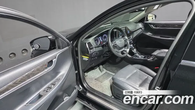 Hyundai Grandeur 2017 thumb 10