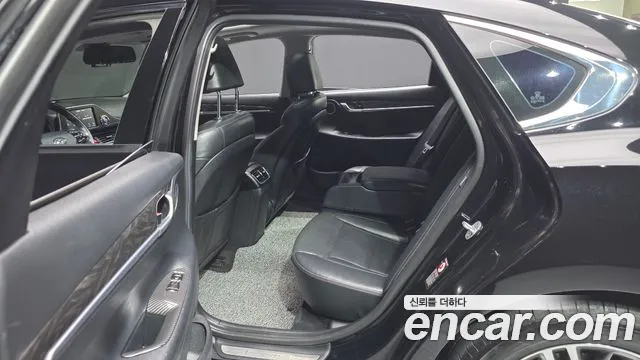 Hyundai Grandeur 2017 thumb 11