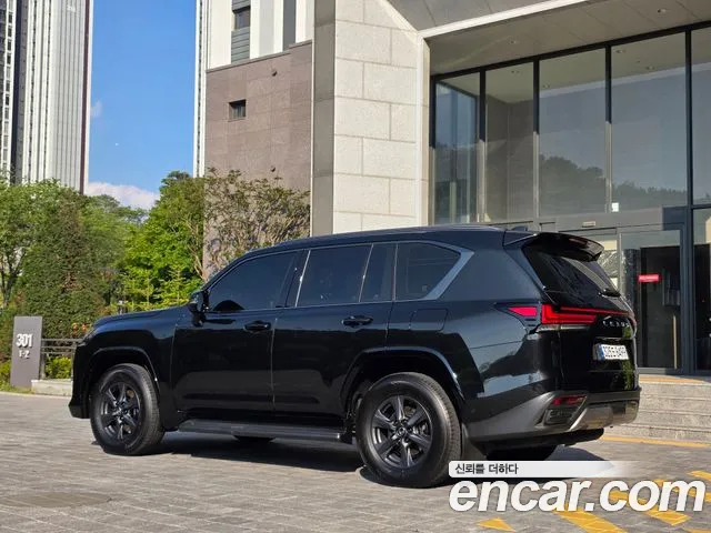 Lexus LX 2025 thumb 4