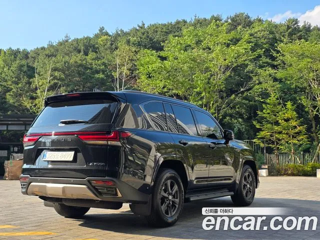 Lexus LX 2025 thumb 6