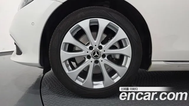 Mercedes-Benz E-Класс 2019 thumb 5