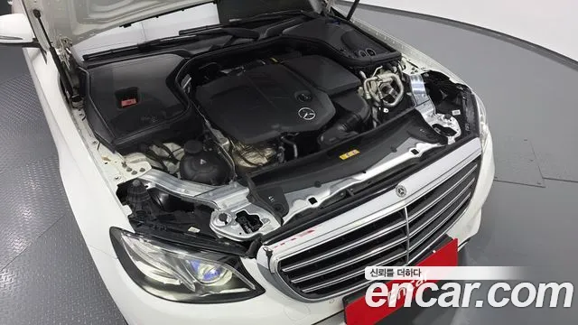 Mercedes-Benz E-Класс 2019 thumb 6