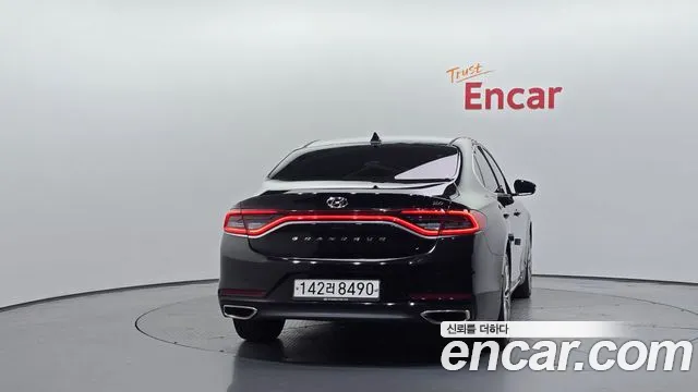 Hyundai Grandeur 2018 thumb 4