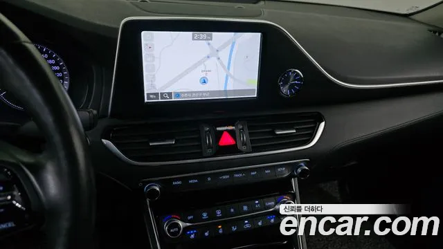 Hyundai Grandeur 2018 thumb 12