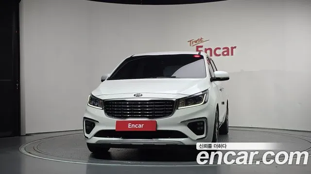 Kia Carnival 2019 thumb 3