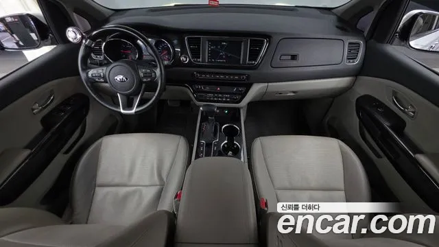 Kia Carnival 2019 thumb 7