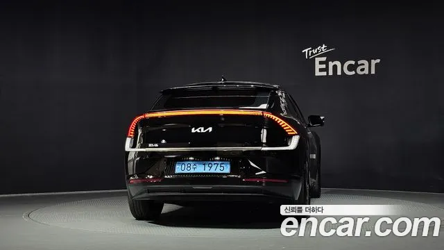 Kia EV6 2023 thumb 4
