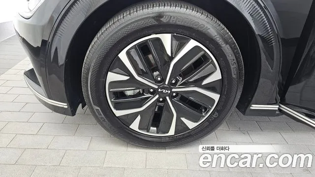 Kia EV6 2023 thumb 5