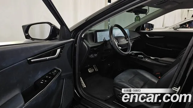 Kia EV6 2023 thumb 10