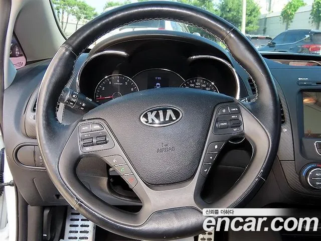 Kia K3 2013 thumb 8