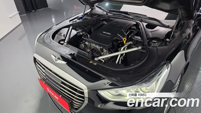 Genesis G90 2017 thumb 5