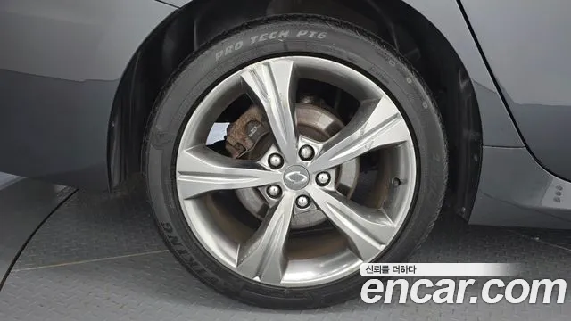 Renault-KoreaSamsung Latitude 2012 thumb 5