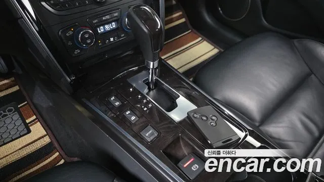 Renault-KoreaSamsung Latitude 2012 thumb 9
