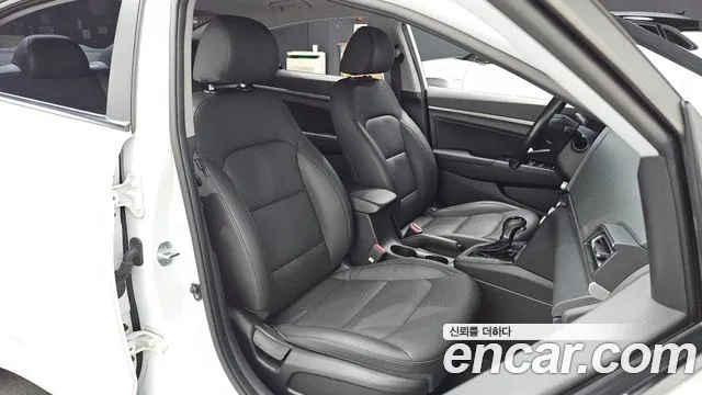 Hyundai Avante 2019 thumb 9