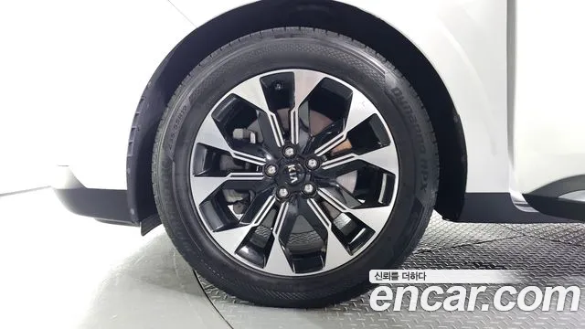 Kia Carnival 2021 thumb 5