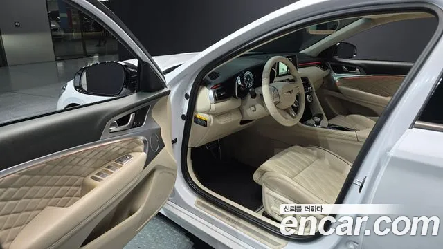 Genesis G70 2019 thumb 10