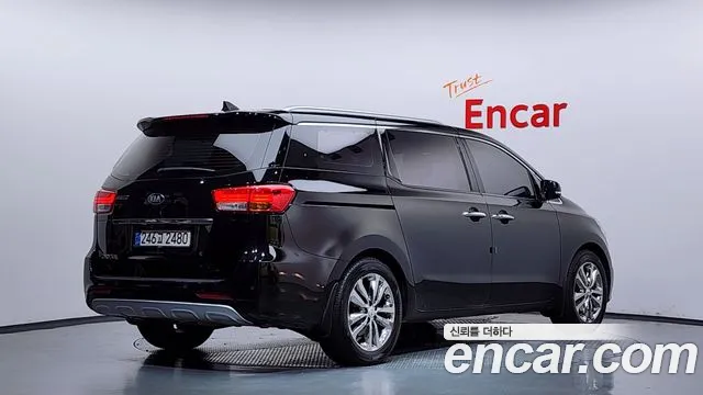 Kia Carnival 2017 thumb 2