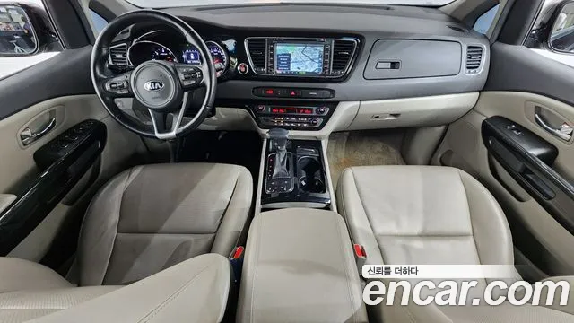 Kia Carnival 2017 thumb 7