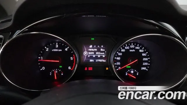Kia Carnival 2017 thumb 8