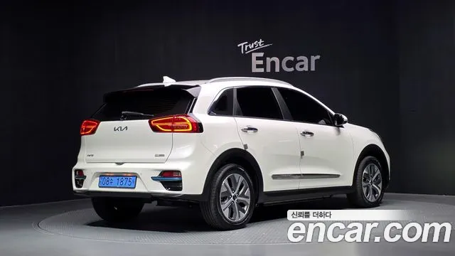 Kia Niro 2021 thumb 2