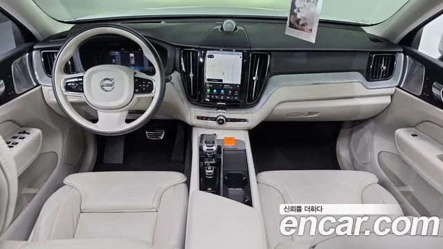 Volvo XC60 2024 thumb 6