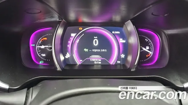Renault-KoreaSamsung Megane 2016 thumb 8