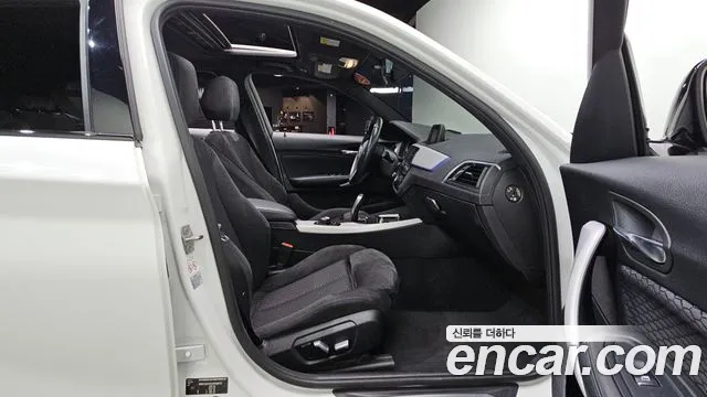 BMW 1-Series 2017 thumb 12