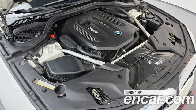 BMW 5-Series 2018 thumb 6