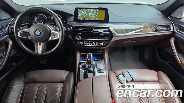 BMW 5-Series 2018 thumb 7