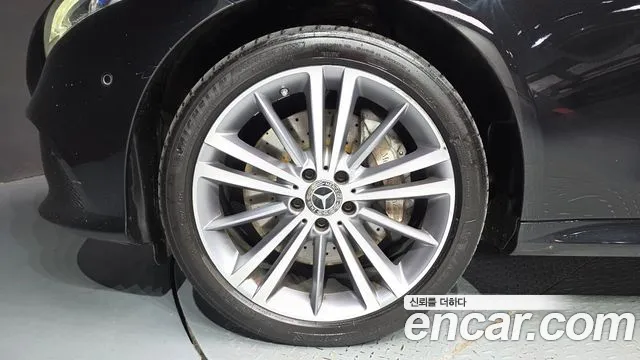 Mercedes-Benz CLS-Class 2018 thumb 5