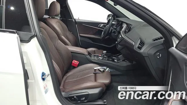 BMW 2-Series 2022 thumb 11