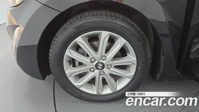 Hyundai Avante 2014 thumb 5