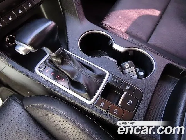 Kia Sportage 2016 thumb 10