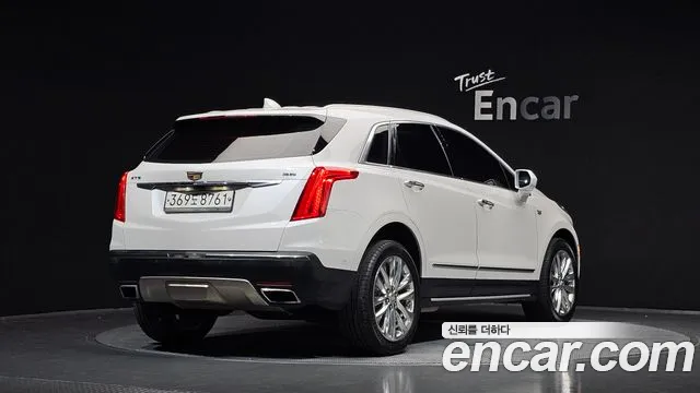 Cadillac XT5 2017 thumb 2