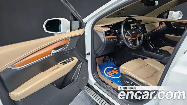 Cadillac XT5 2017 thumb 10