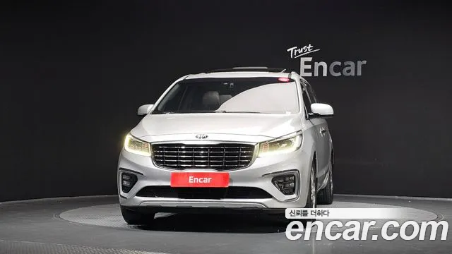 Kia Carnival 2019 thumb 3