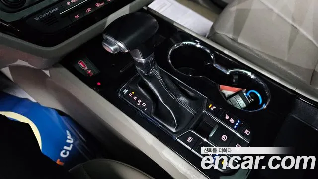 Kia Carnival 2019 thumb 9
