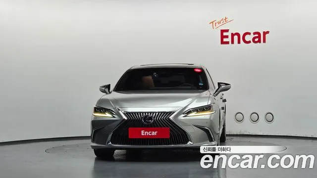 Lexus ES 2019 thumb 3