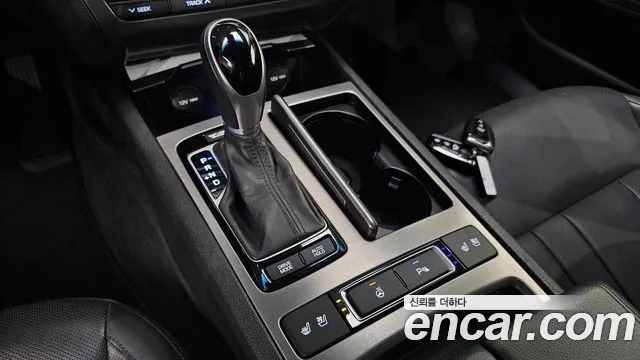 Hyundai Genesis 2016 thumb 9