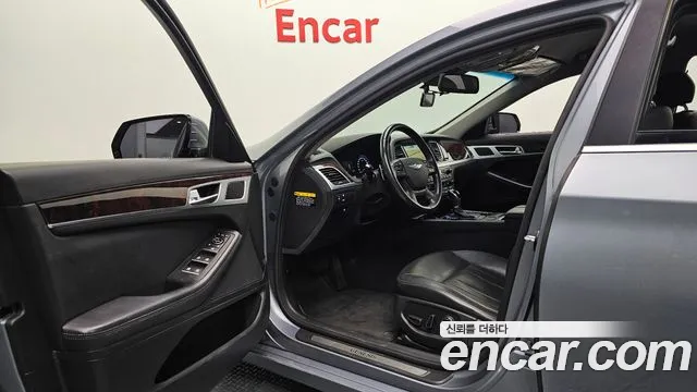 Hyundai Genesis 2016 thumb 10