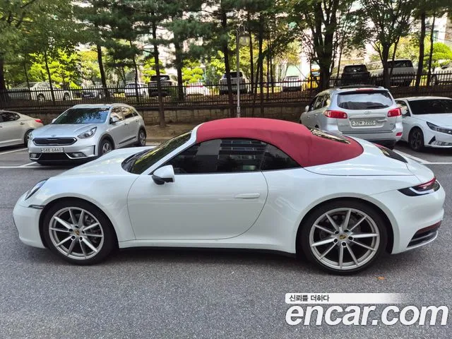 Porsche 911 2020 thumb 7