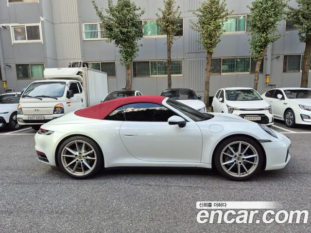 Porsche 911 2020 thumb 8