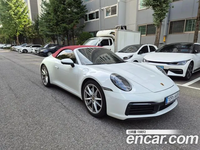 Porsche 911 2020 thumb 12
