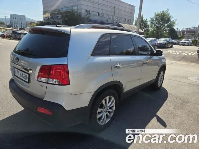 Kia Sorento 2011 thumb 4