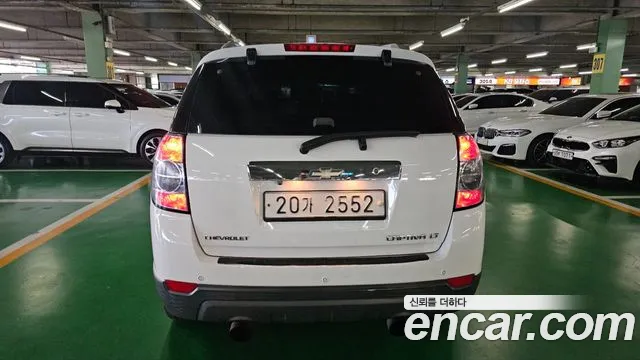ChevroletGMDaewoo Captiva 2012 thumb 2