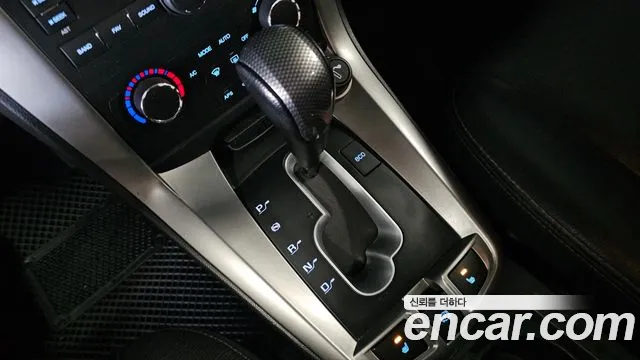 ChevroletGMDaewoo Captiva 2012 thumb 9