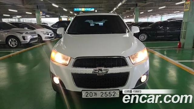 ChevroletGMDaewoo Captiva 2012 thumb 12
